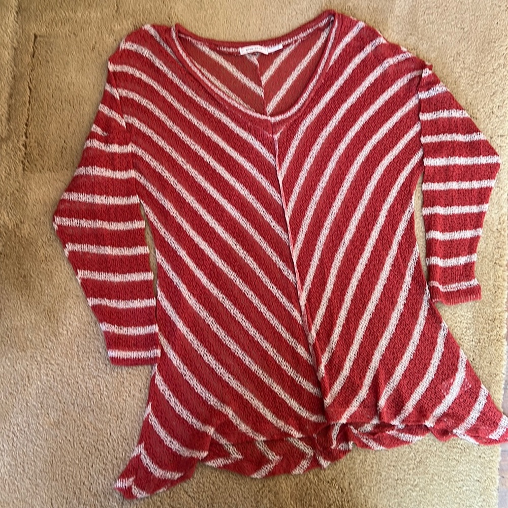 Open knit light sweater